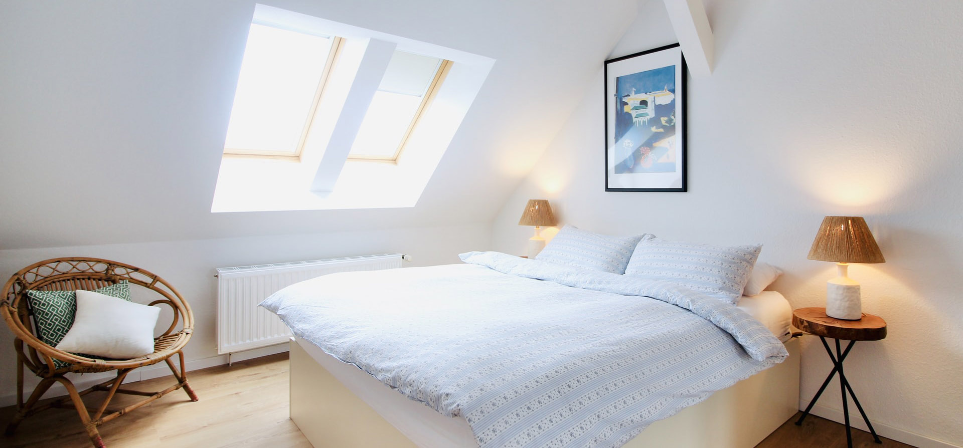 Attic bedroom | How to be the best York Airbnb Superhost | Airbnb laundry services